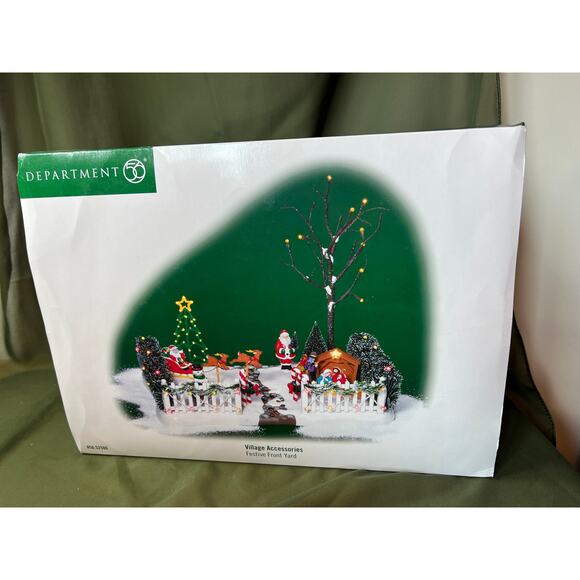 Department 56 Village Accessories Festive Front Yard #56.52506 w/box lights up - Picture 6 of 6